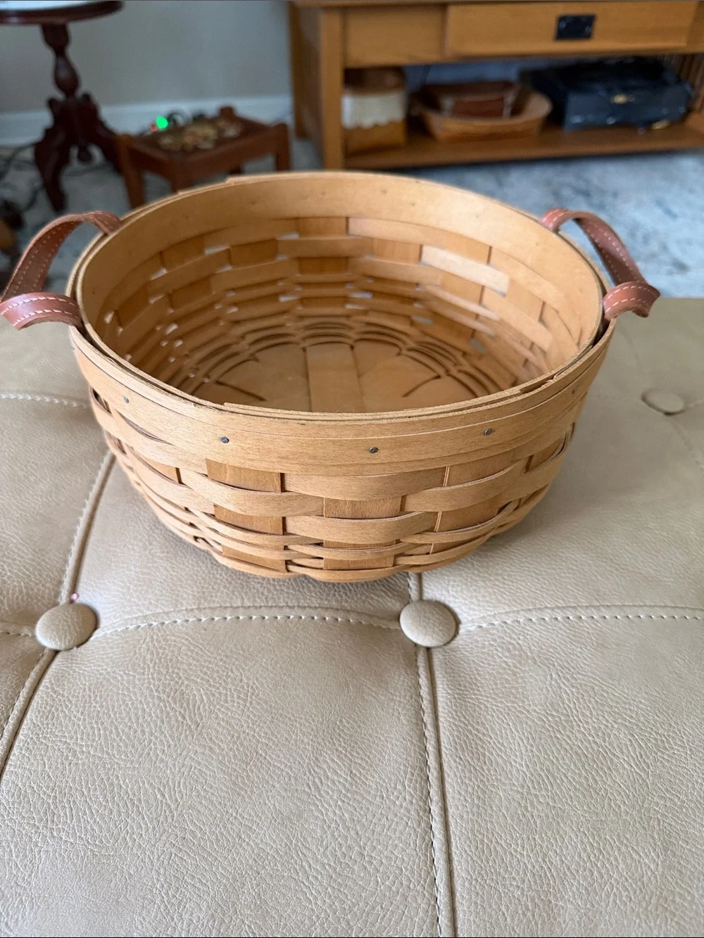 Longaberger vintage Darning Basket hand made Dresden,Ohio 10”